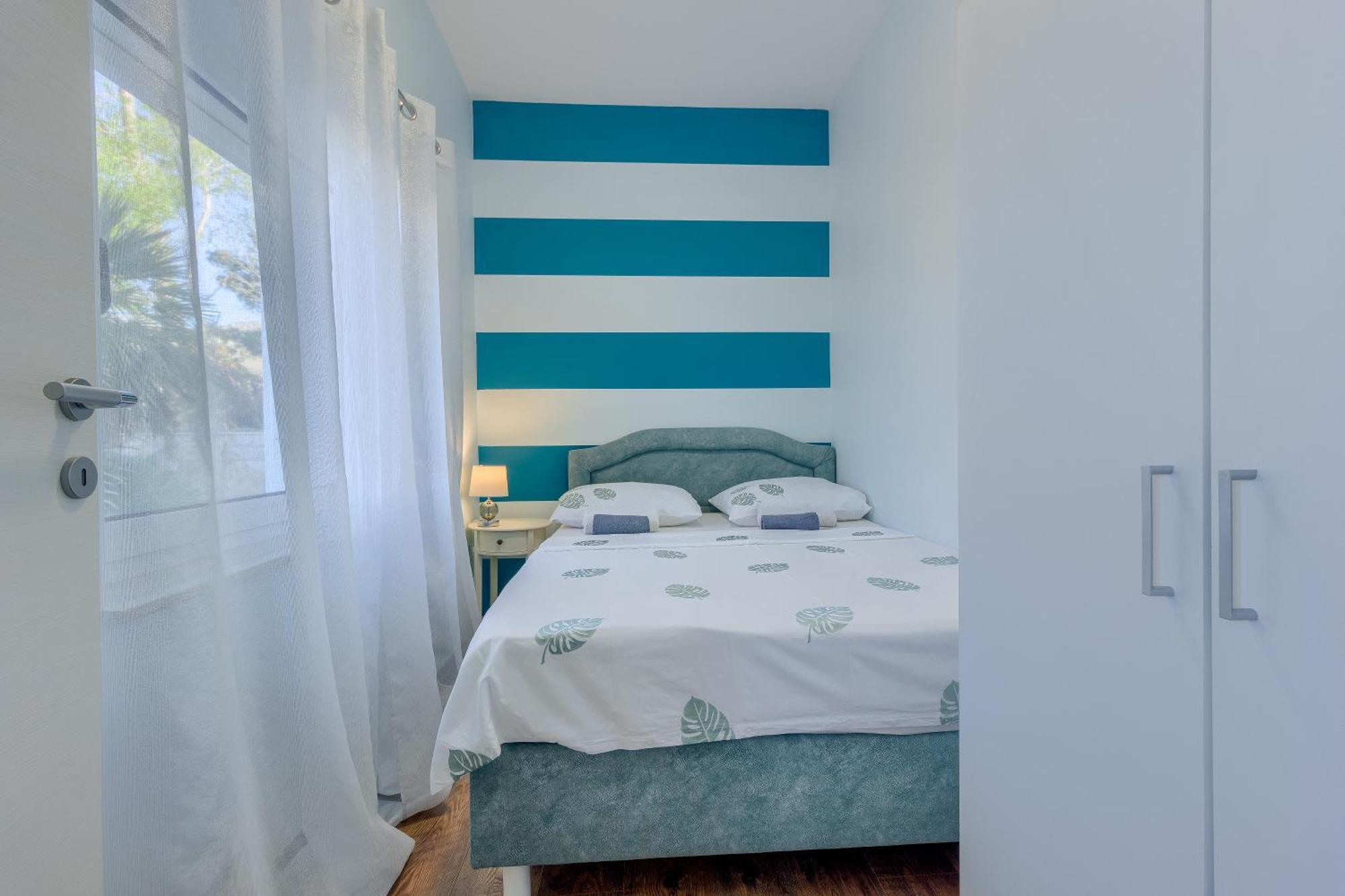Apartments Pepa Podstrana Szoba fotó